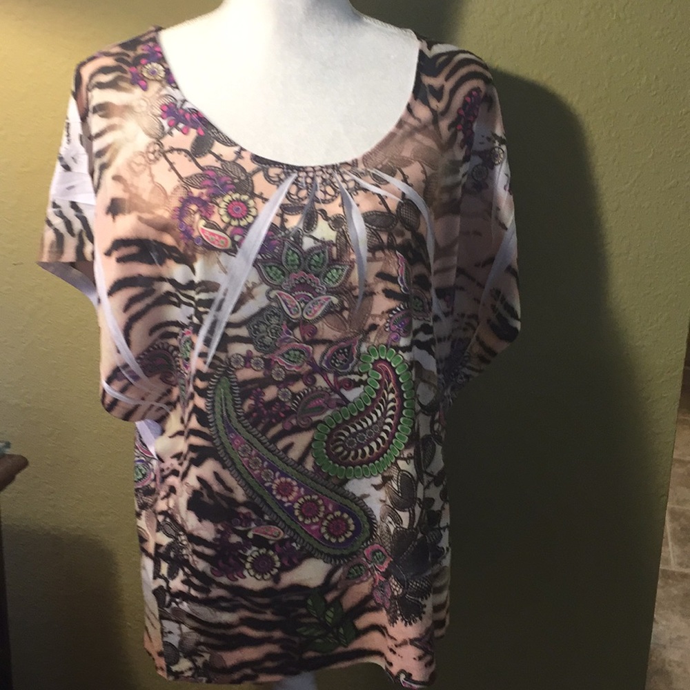 Susan Lawrence top